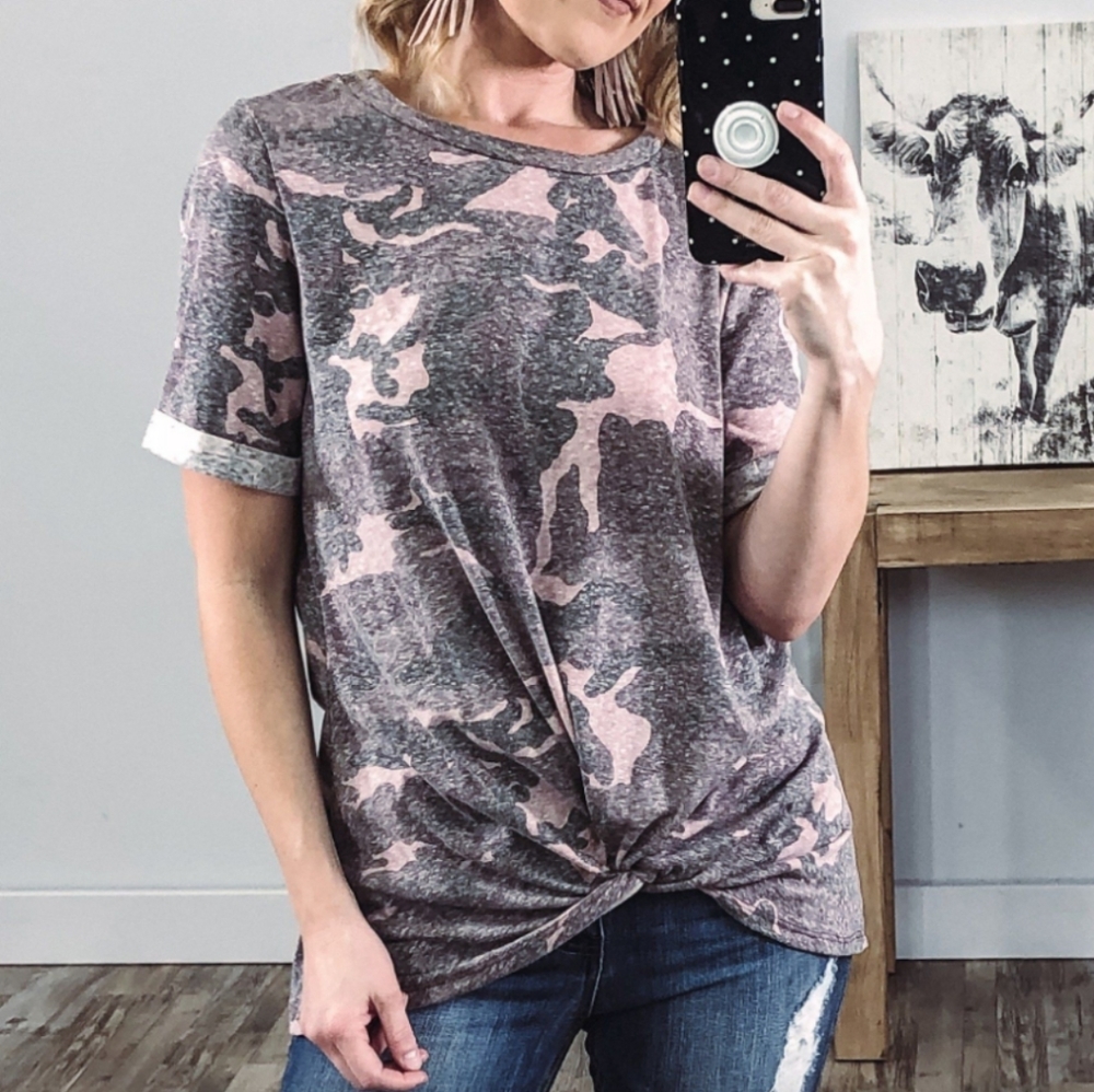 3/$30 FILLY FLAIR Short Cuffed Sleeve Camo Twisted Top
